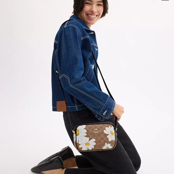 NWT💃Coach Mini Jamie Camera Crossbody Bag In Signature Canvas With Floral Print - Picture 9 of 10